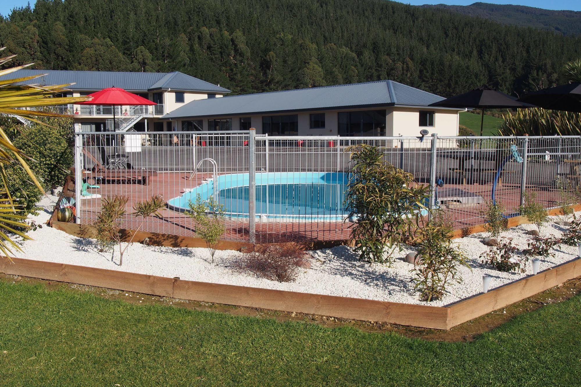Linkwater Motel&Backpackers Exterior foto